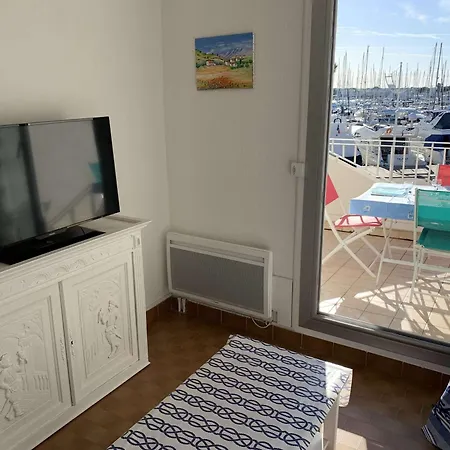 Bel Appt T2 Avec Terrasse Amenagee, Moderne & Confortable Pour 4 Pers, Port Camargue - Fr-1-731-93 Apartment