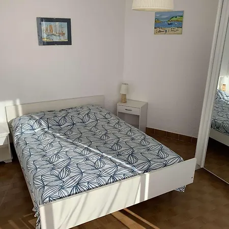 Bel Appt T2 Avec Terrasse Amenagee, Moderne & Confortable Pour 4 Pers, Port Camargue - Fr-1-731-93 Le Grau-du-Roi
